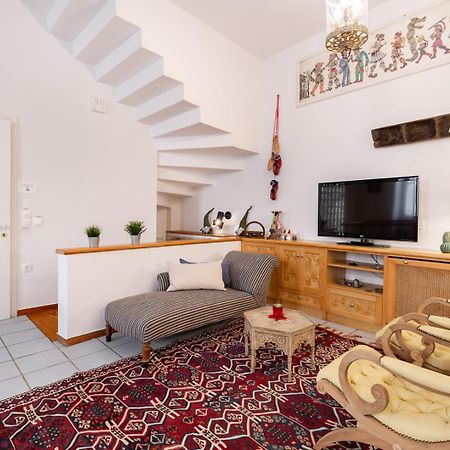 Athenian Getaway Villa In Plaka With Acropolis View By Athenian Homes Bagian luar foto